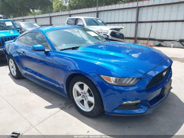 1FA6P8AM1H5333365 2017 FORD MUSTANG - Image 1