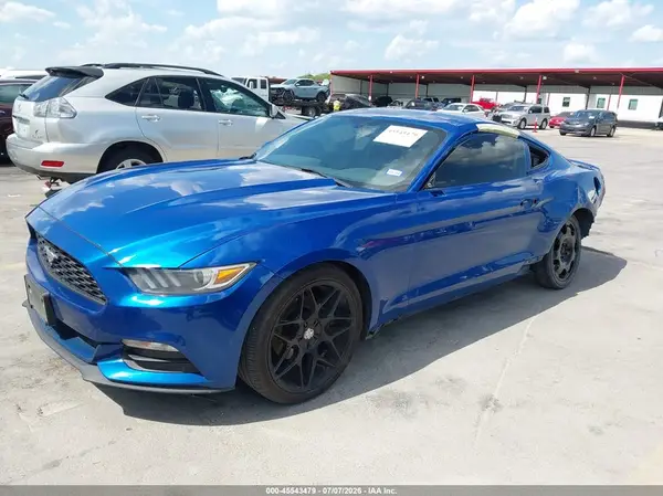 1FA6P8AM1H5340087 2017 FORD MUSTANG - Image 2