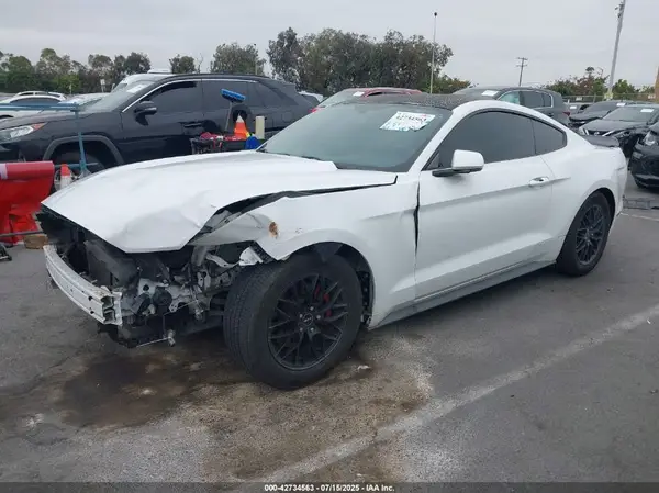 1FA6P8AM2G5221169 2016 FORD MUSTANG - Image 2