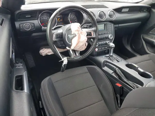 1FA6P8AM2G5261980 2016 FORD MUSTANG - Image 8