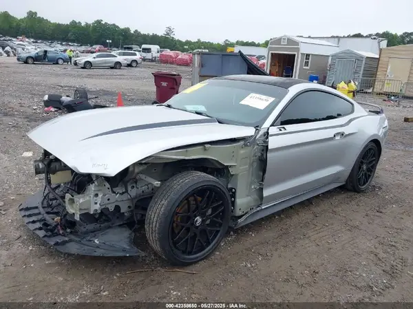 1FA6P8AM2H5208682 2017 FORD MUSTANG - Image 2