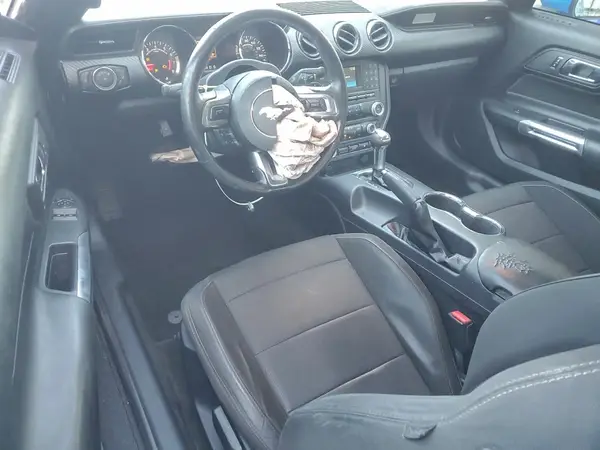 1FA6P8AM2H5289201 2017 FORD MUSTANG - Image 8