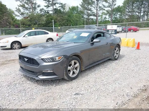 1FA6P8AM2H5304781 2017 FORD MUSTANG - Image 2