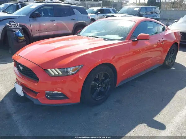 1FA6P8AM3G5212156 2016 FORD MUSTANG - Image 2