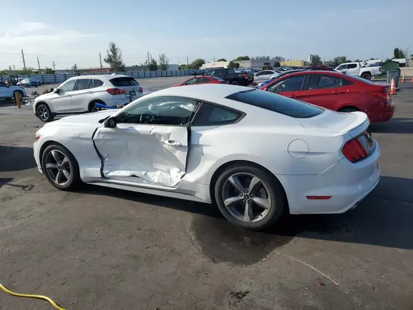 1FA6P8AM3G5219026 2016 FORD MUSTANG - Image 2