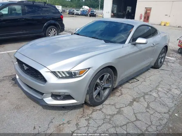 1FA6P8AM3G5227143 2016 FORD MUSTANG - Image 2