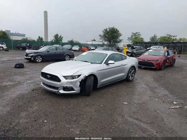 1FA6P8AM3G5271546 2016 FORD MUSTANG - Image 2
