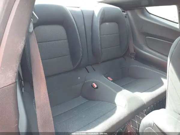 1FA6P8AM3G5274060 2016 FORD MUSTANG - Image 8