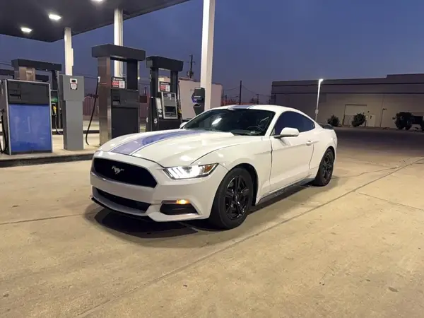 1FA6P8AM3G5298472 2016 FORD MUSTANG - Image 2