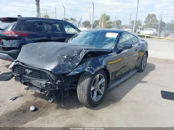 1FA6P8AM3G5310913 2016 FORD MUSTANG - Image 2