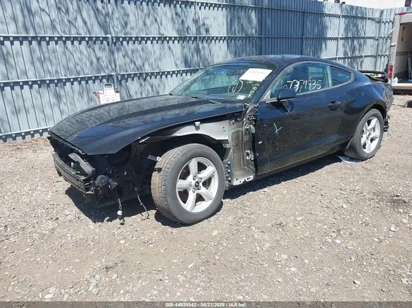 1FA6P8AM3H5202597 2017 FORD MUSTANG - Image 2