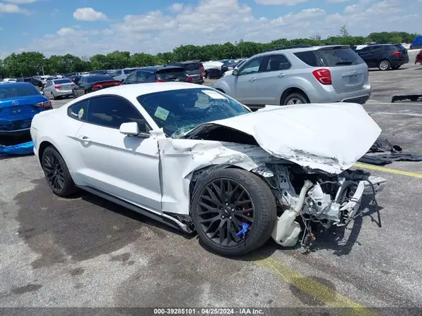 1FA6P8AM3H5236488 2017 FORD MUSTANG - Image 1