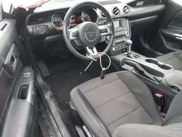 1FA6P8AM3H5256613 2017 FORD MUSTANG - Image 8