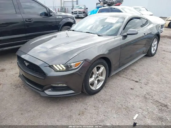 1FA6P8AM3H5286758 2017 FORD MUSTANG - Image 2