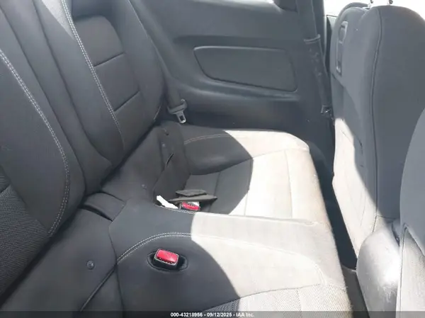 1FA6P8AM3H5290552 2017 FORD MUSTANG - Image 8