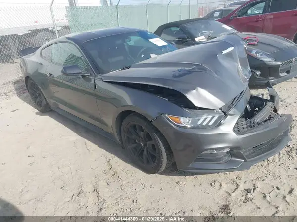 1FA6P8AM3H5296979 2017 FORD MUSTANG - Image 1