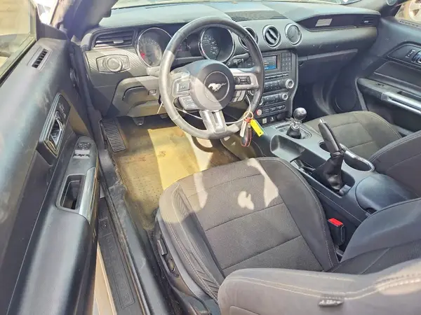 1FA6P8AM3H5311075 2017 FORD MUSTANG - Image 8