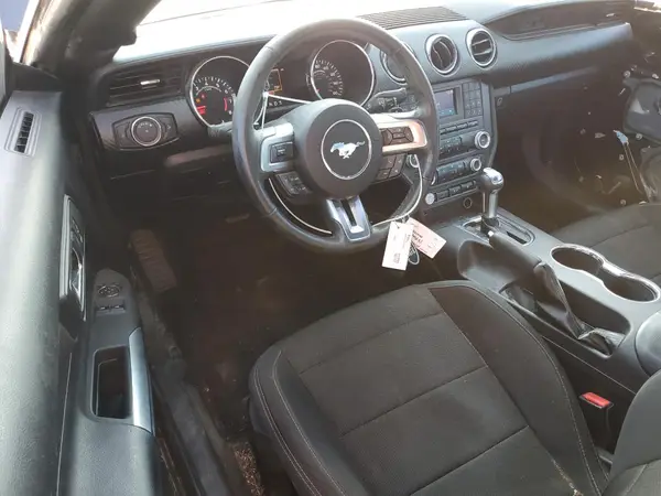 1FA6P8AM3H5321976 2017 FORD MUSTANG - Image 8
