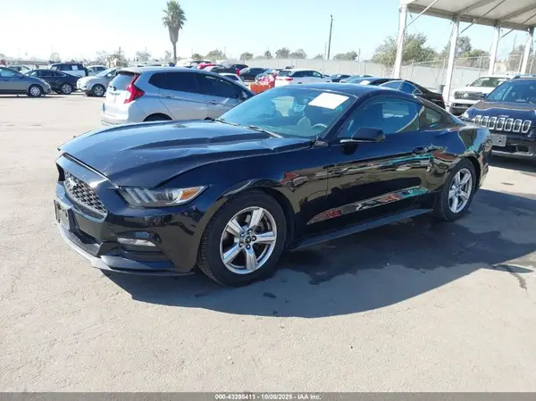 1FA6P8AM4G5215759 2016 FORD MUSTANG - Image 2