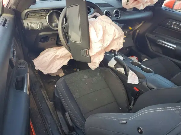 1FA6P8AM4G5309981 2016 FORD MUSTANG - Image 8