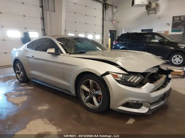 1FA6P8AM4G5319829 2016 FORD MUSTANG - Image 1