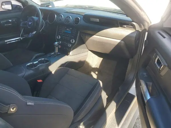 1FA6P8AM4G5334072 2016 FORD MUSTANG - Image 8