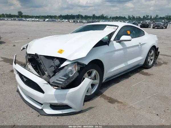 1FA6P8AM4H5289474 2017 FORD MUSTANG - Image 2