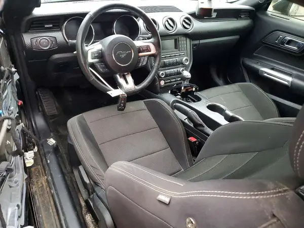1FA6P8AM4H5320593 2017 FORD MUSTANG - Image 8