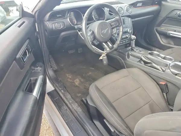 1FA6P8AM4H5343582 2017 FORD MUSTANG - Image 8
