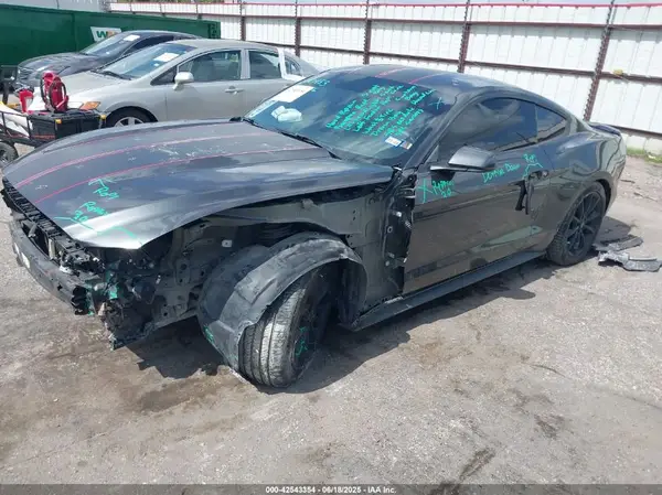 1FA6P8AM5G5256255 2016 FORD MUSTANG - Image 2