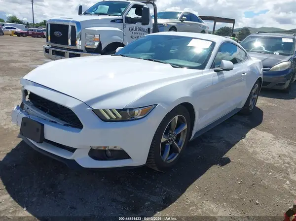 1FA6P8AM5G5307558 2016 FORD MUSTANG - Image 2