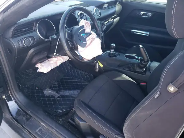 1FA6P8AM5H5203041 2017 FORD MUSTANG - Image 8