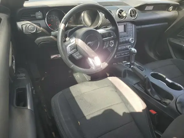 1FA6P8AM5H5203153 2017 FORD MUSTANG - Image 8