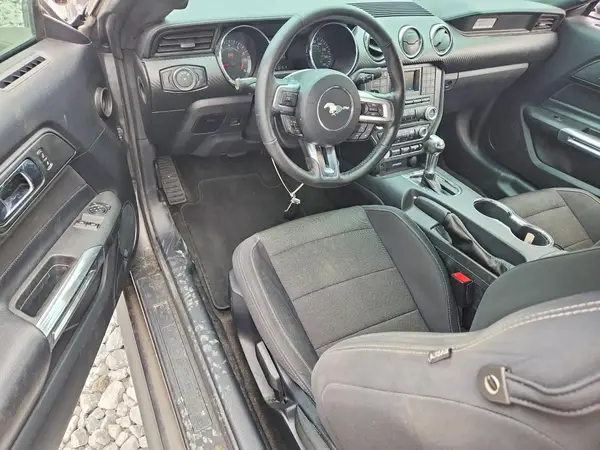 1FA6P8AM5H5244155 2017 FORD MUSTANG - Image 8