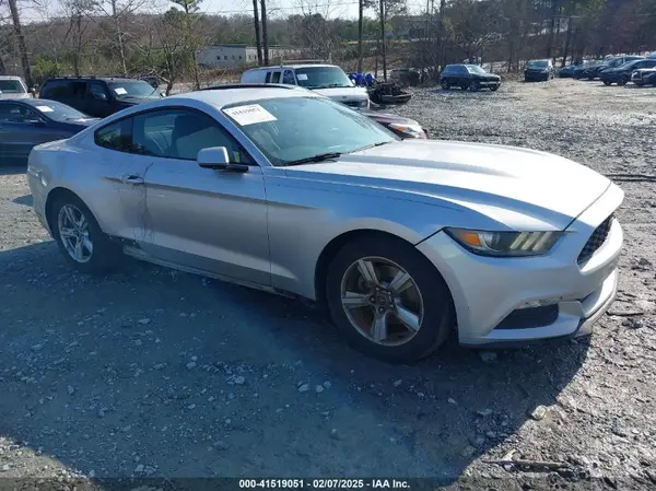 1FA6P8AM5H5256029 2017 FORD MUSTANG - Image 1