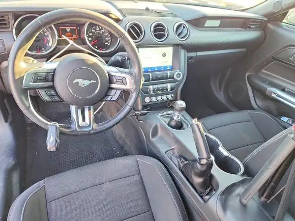 1FA6P8AM5H5302202 2017 FORD MUSTANG - Image 8