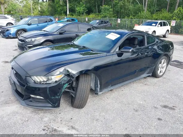 1FA6P8AM5H5305701 2017 FORD MUSTANG - Image 2