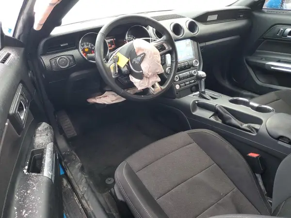 1FA6P8AM5H5321574 2017 FORD MUSTANG - Image 8
