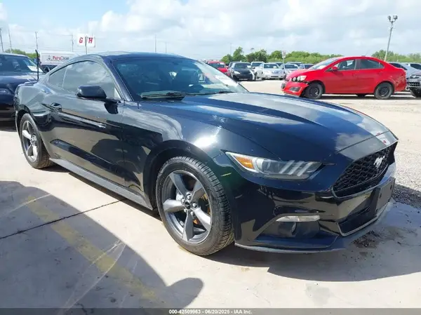 1FA6P8AM6G5215603 2016 FORD MUSTANG - Image 1