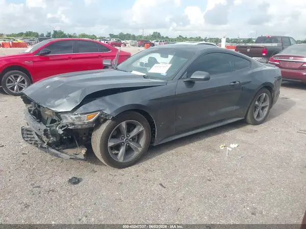 1FA6P8AM6G5256586 2016 FORD MUSTANG - Image 2