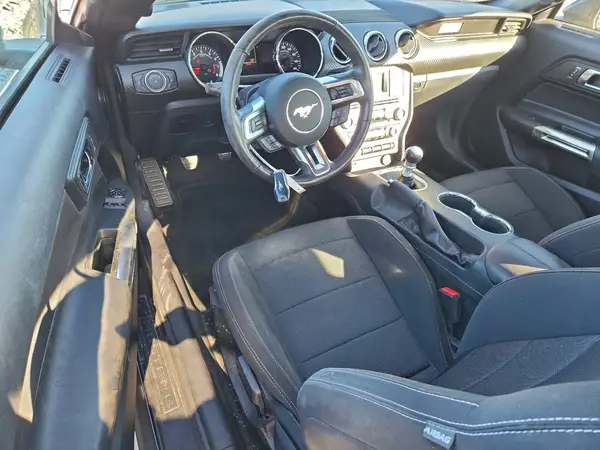 1FA6P8AM6H5270912 2017 FORD MUSTANG - Image 8