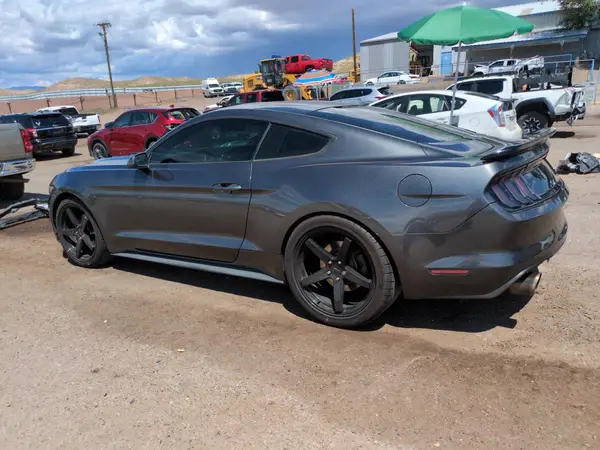 1FA6P8AM6H5323401 2017 FORD MUSTANG - Image 2