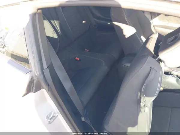 1FA6P8AM6H5323415 2017 FORD MUSTANG - Image 8
