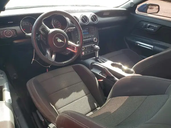 1FA6P8AM6H5332812 2017 FORD MUSTANG - Image 8