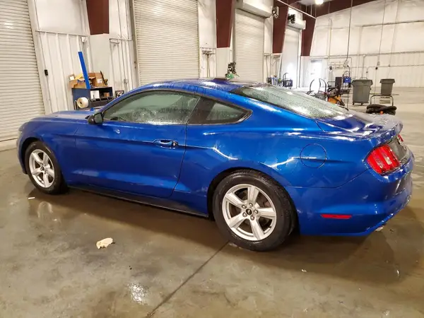 1FA6P8AM7H5213568 2017 FORD MUSTANG - Image 2