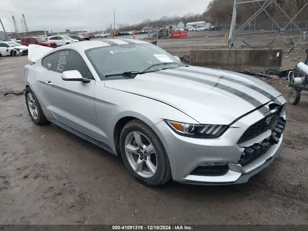 1FA6P8AM7H5238924 2017 FORD MUSTANG - Image 1