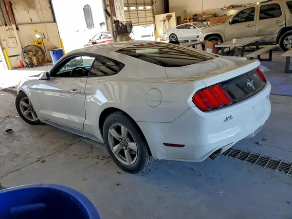 1FA6P8AM8G5220348 2016 FORD MUSTANG - Image 2