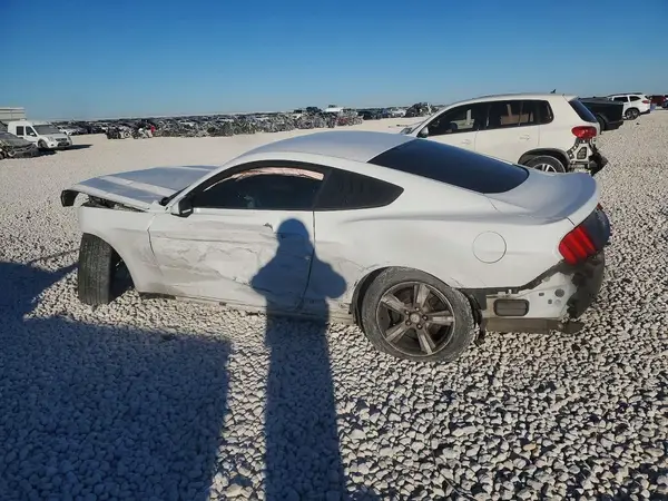 1FA6P8AM8G5225260 2016 FORD MUSTANG - Image 2