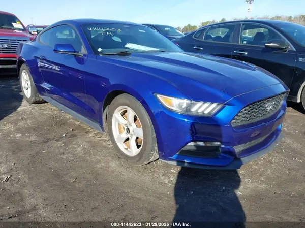 1FA6P8AM8G5264379 2016 FORD MUSTANG - Image 1