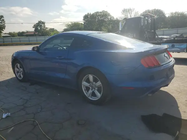 1FA6P8AM8H5217256 2017 FORD MUSTANG - Image 2